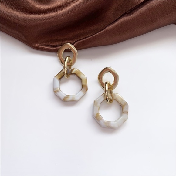 💙Unique Golden Resin Geometric Earrings - Picture 6 of 11